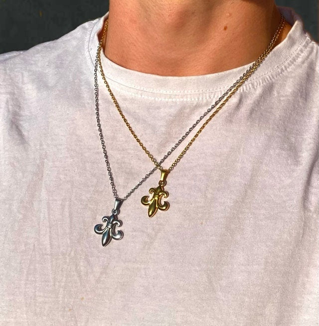 Kette mit Fleur-de-Lis / französische Lilie
