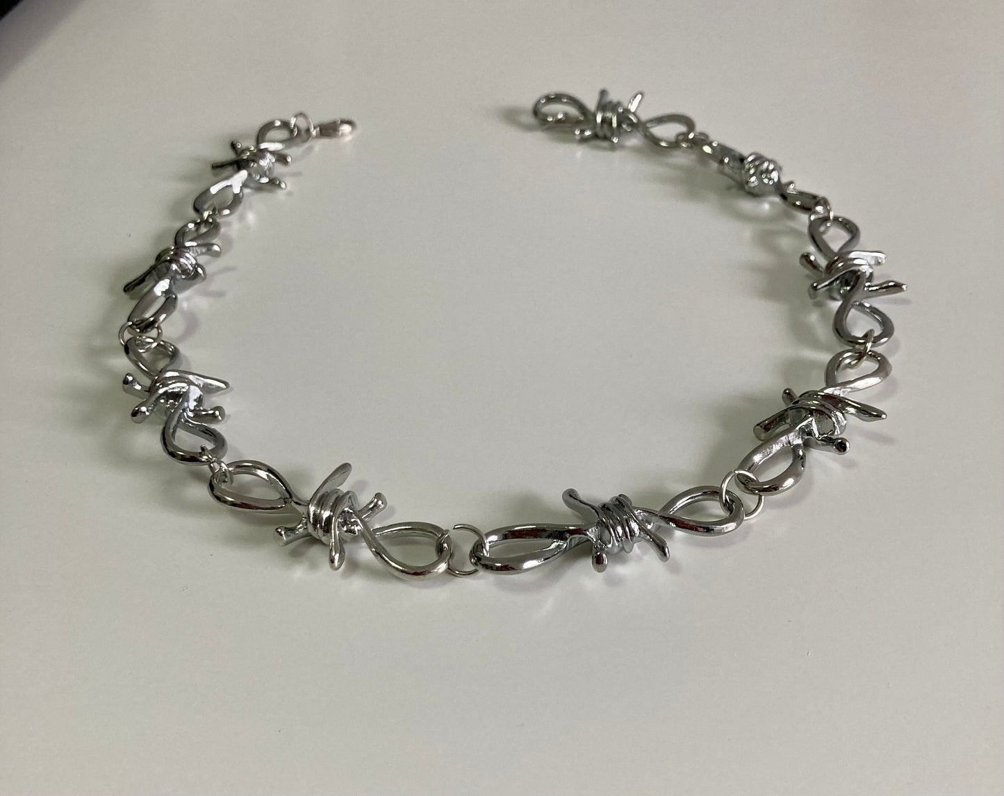 Stacheldraht Kette