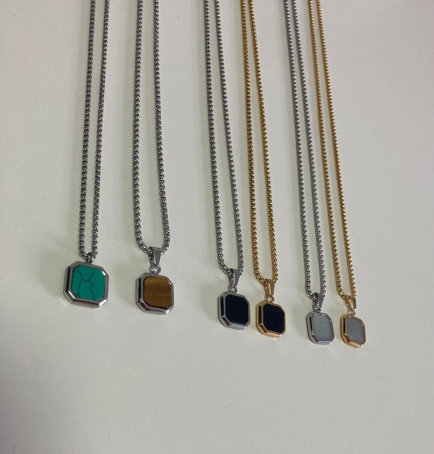 Kette mit Anhänger