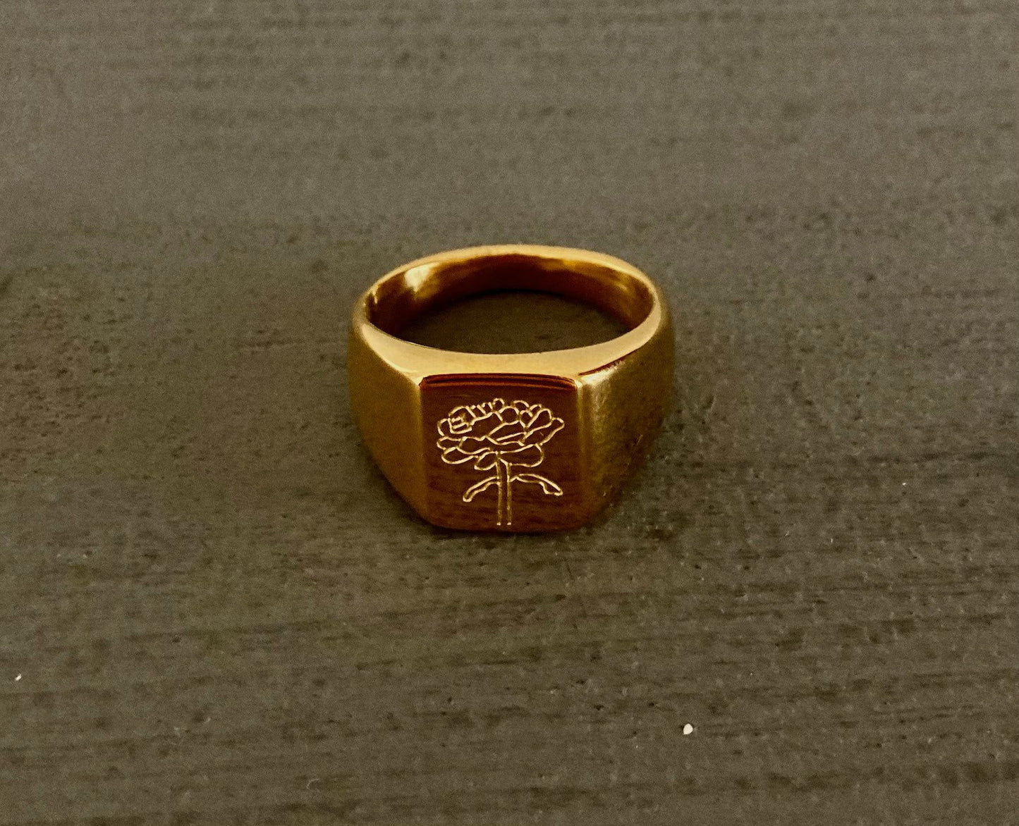 Ring mit Blume