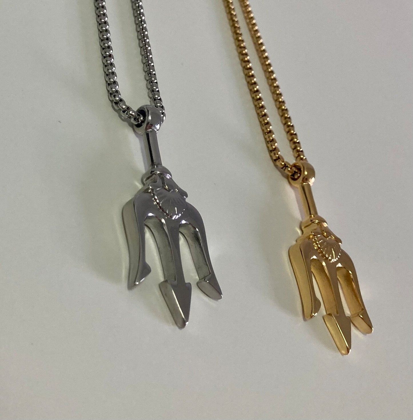 Poseidon Dreizack Kette