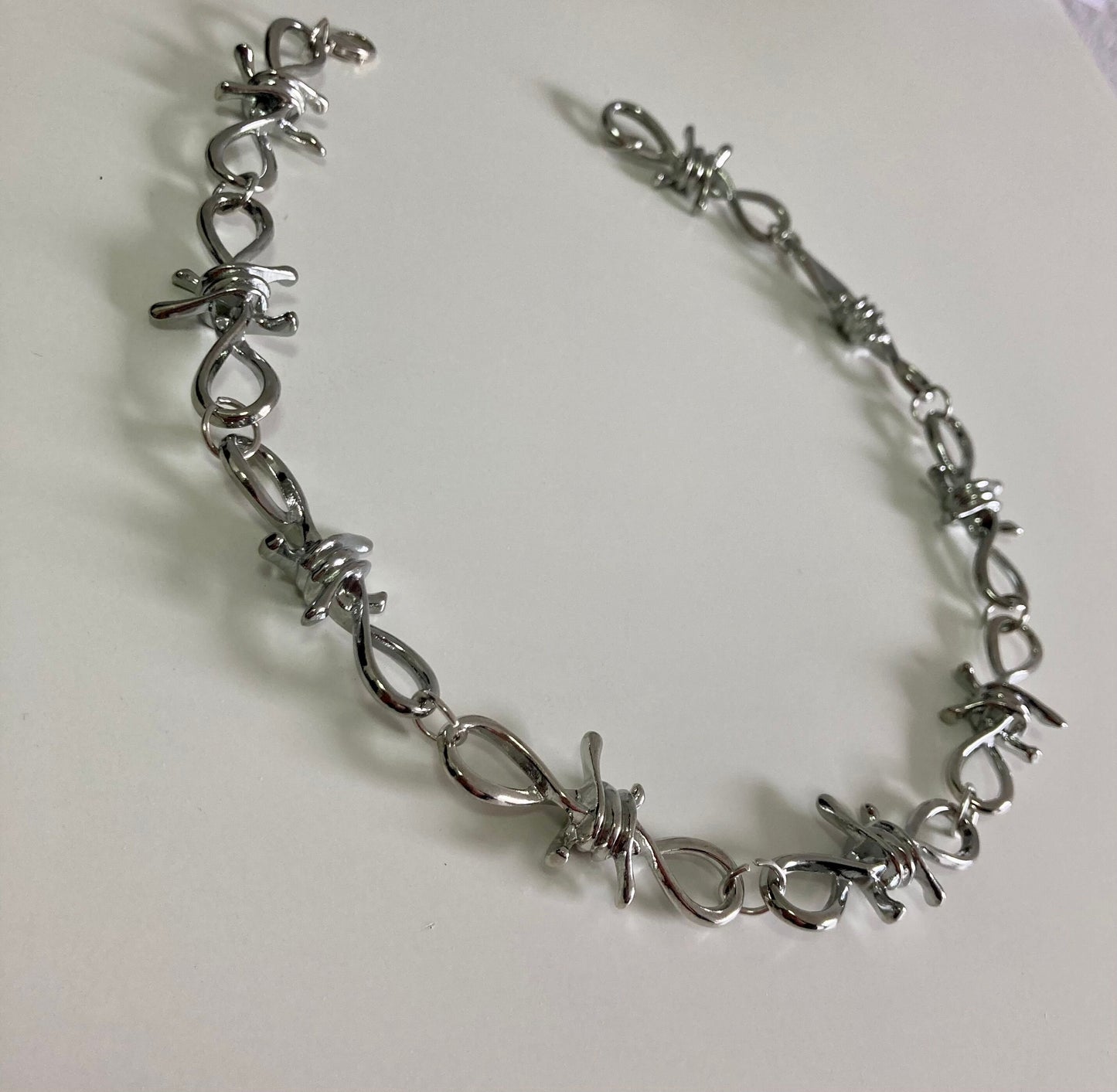 Stacheldraht Kette