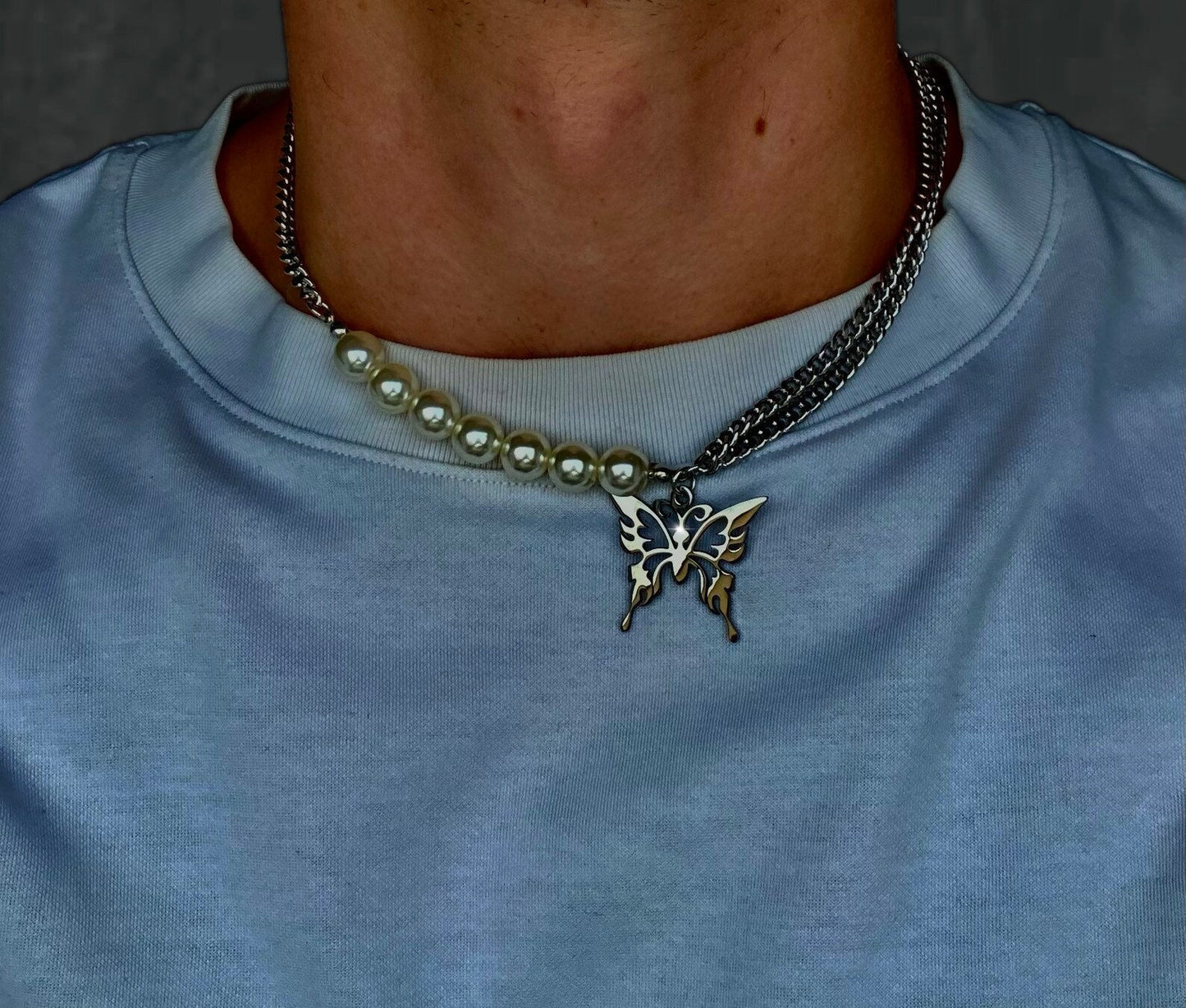 Perlenkette mit Schmetterlingsanhänger