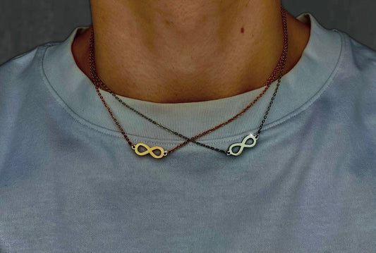 Kette mit Unendlichkeitszeichen