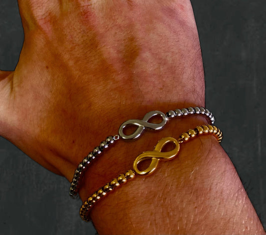 Armband mit Unendlichkeitszeichen