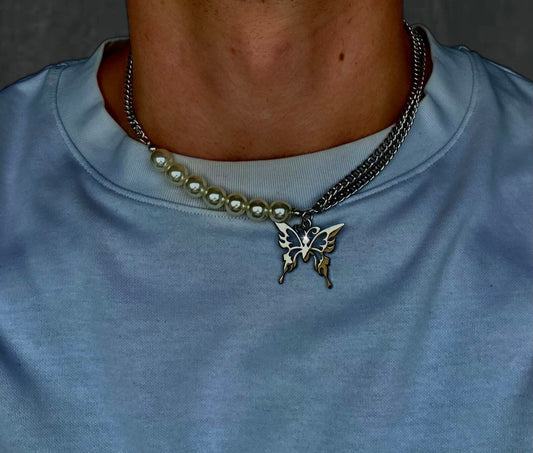 Perlenkette mit Schmetterlingsanhänger